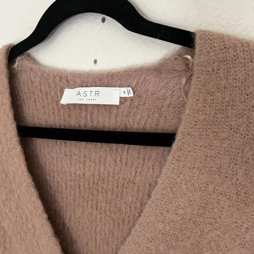 ASTR The Label Lorain Cardigan Womens Medium Pink Clay Fuzzy Cropped Timeless